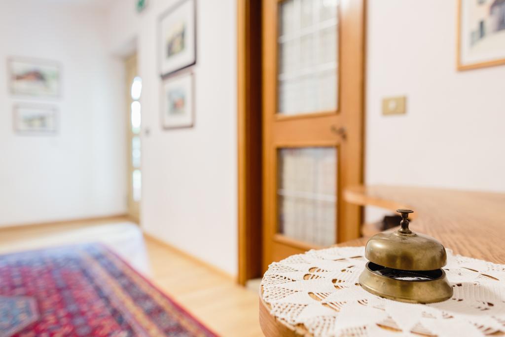 Felsenegg Hotel Nalles Buitenkant foto
