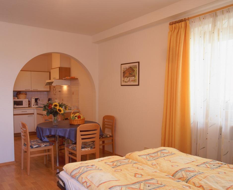 Felsenegg Hotel Nalles Buitenkant foto